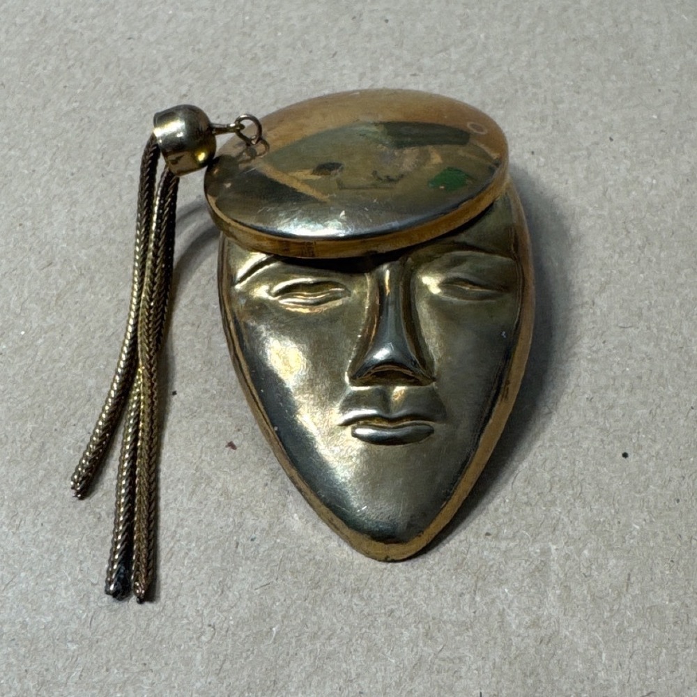 Vintage Gold Tone Mask Brooch Dimensional Face Pin Tassel Dangle Venetian Modern